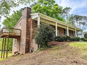 1300 N Coleman Rd in Roswell, GA - Building Photo - Building Photo