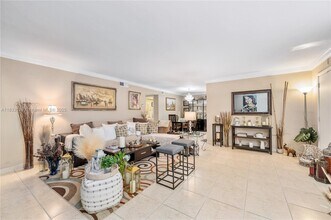 11960 NE 19th Dr in North Miami, FL - Building Photo - Building Photo