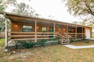 411 Leafy Way Ave in Spring Hill, FL - Building Photo - Building Photo