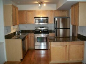 5350 Pershing Ave, Unit 5350 Pershing 5A