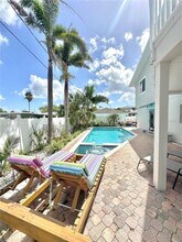 14007 Vivian Dr in Madeira Beach, FL - Building Photo - Building Photo