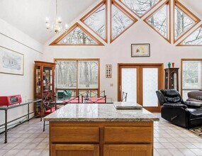 831 N Chodikee Lake Rd in Highland, NY - Building Photo - Building Photo