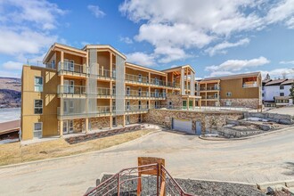 123 Rue Cuttle in Mont-tremblant, QC - Building Photo - Building Photo