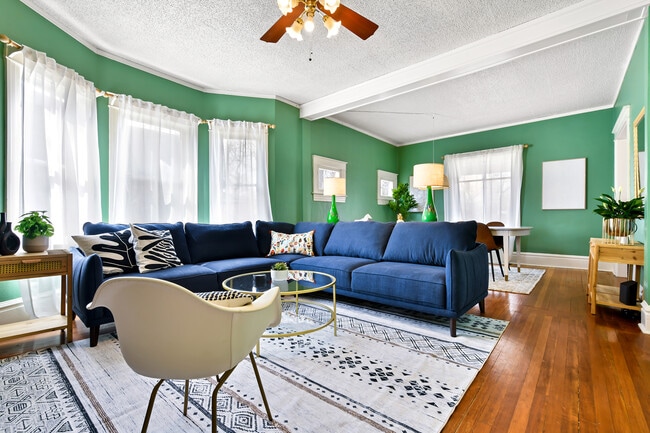 property at 835 E Boulder St