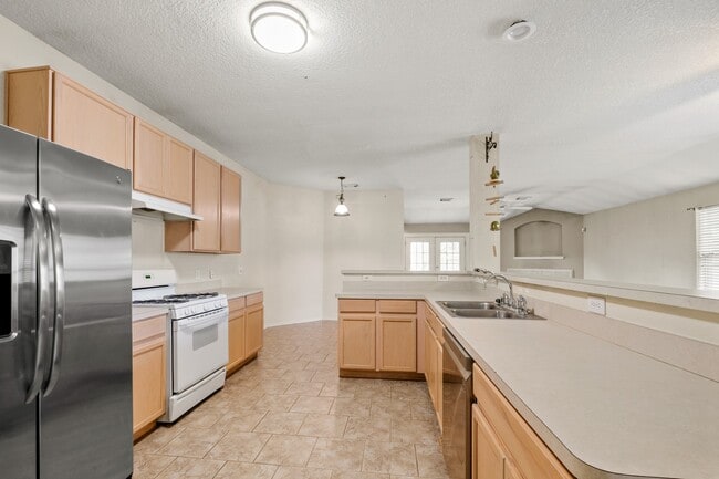 17538 S Summit Canyon Dr
