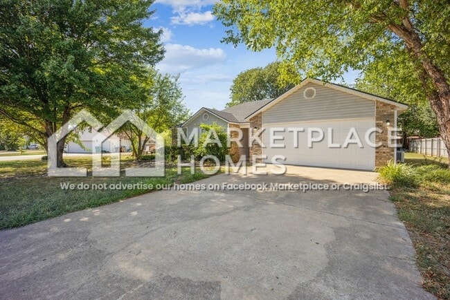 490 Aster Ave in Farmington, AR - Building Photo - Building Photo