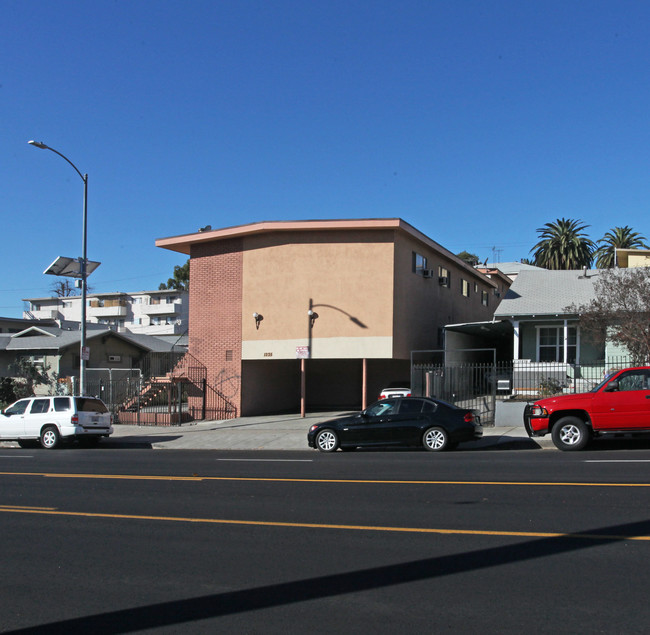 1235 N Virgil Ave in Los Angeles, CA - Building Photo - Building Photo