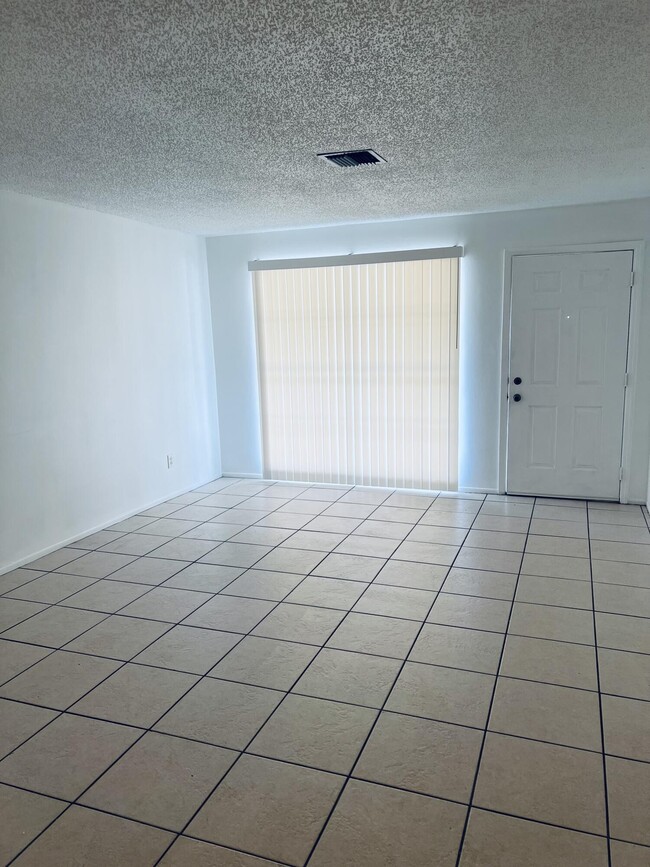 4409 SE Hamilton Ln in Stuart, FL - Building Photo - Building Photo