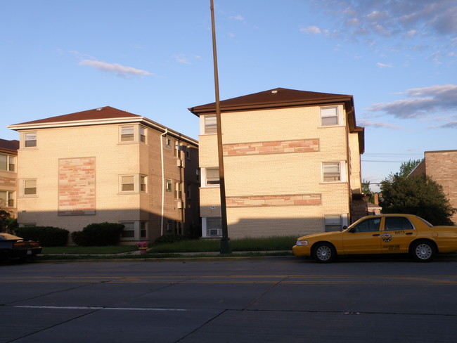 7432 N Harlem Ave in Chicago, IL - Foto de edificio - Building Photo