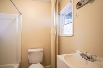32 Joy St in Ludlow, MA - Building Photo - Building Photo