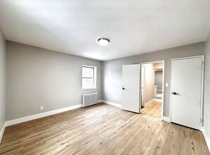 7214 JFK Blvd E in North Bergen, NJ - Building Photo - Building Photo