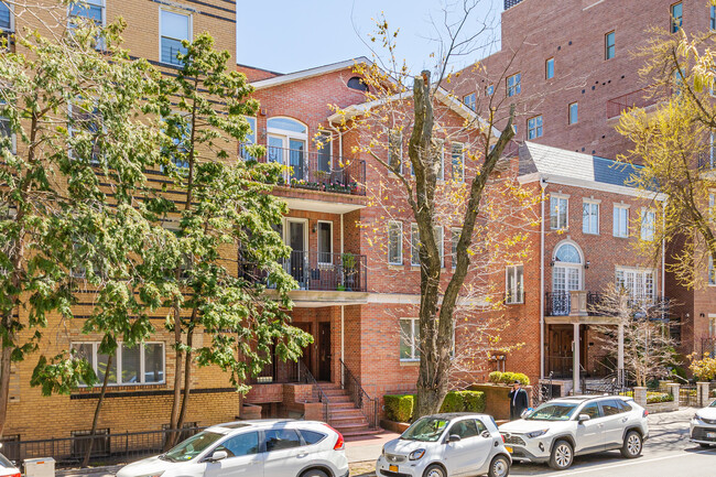 5107 14th Ave in Brooklyn, NY - Foto de edificio - Building Photo