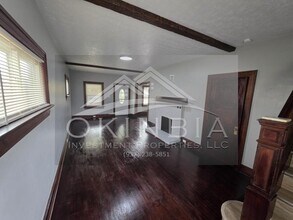 713 W Hillcrest Ave in Dayton, OH - Building Photo - Building Photo