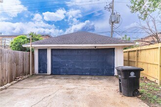 8819 Hazen St in Houston, TX - Building Photo - Building Photo