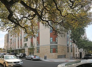 The Villas At San Gabriel in Austin, TX - Foto de edificio - Building Photo