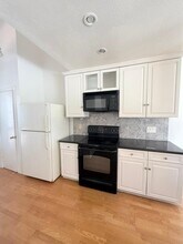 8287 Sands Point Dr in Houston, TX - Building Photo - Building Photo