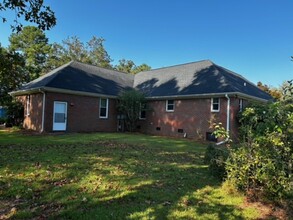 71 Frances Cir in Lumberton, NC - Foto de edificio - Building Photo