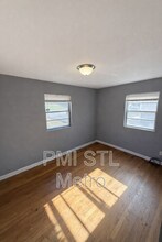 705 Beardsley Ct in Ferguson, MO - Building Photo - Building Photo