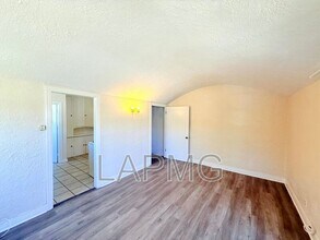 4024-4026 York Blvd in Los Angeles, CA - Building Photo - Building Photo