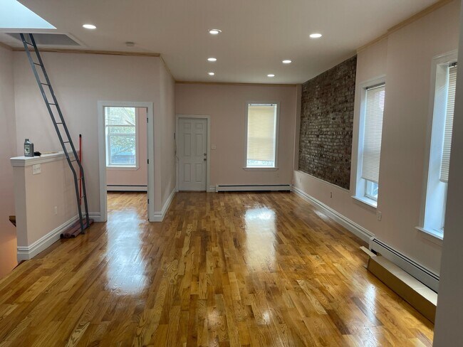 508 Georgia Ave in Brooklyn, NY - Building Photo - Building Photo