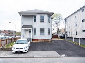 10 Buffum St, Unit 1 in Worcester, MA - Building Photo