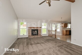 3891 Cambridge Crossing Dr in St. Charles, MO - Building Photo - Building Photo