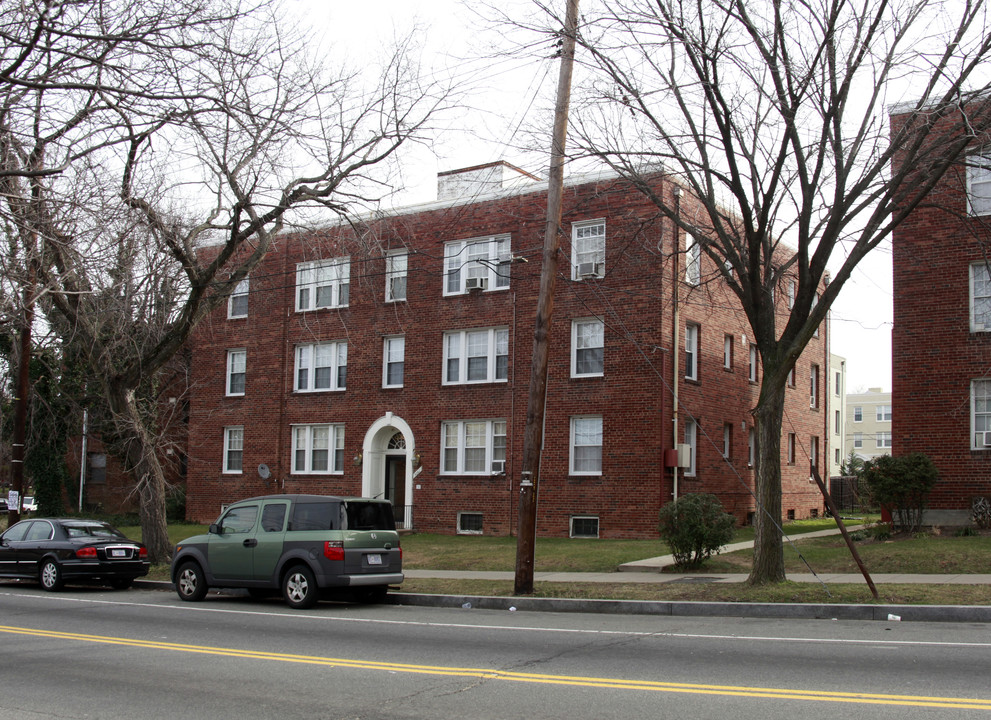 5061 New Hampshire Ave NW in Washington, DC - Building Photo