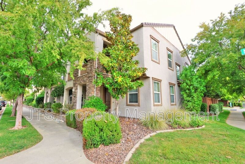 2889 Market St in Roseville, CA - Building Photo