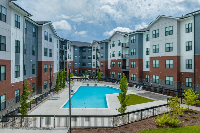 The Crockett in Hermitage, TN - Building Photo - Building Photo