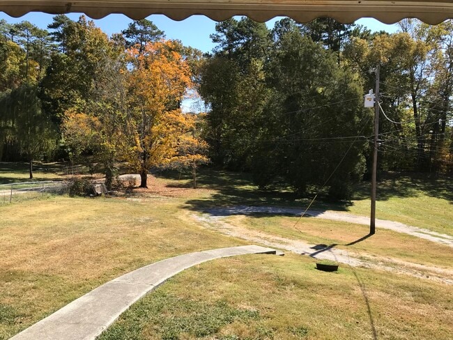 6924 E Emory Rd, Unit Halls-Gibbs area Duplex in Knoxville, TN - Building Photo - Building Photo
