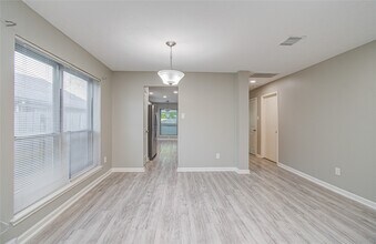 2005 Village Park Dr in Missouri City, TX - Building Photo - Building Photo