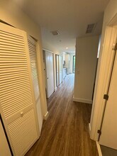 143 SE 2nd Ct, Unit S10 in Dania Beach, FL - Building Photo - Building Photo