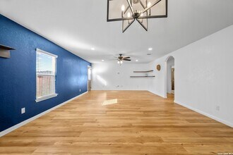 7319 Turnbow in San Antonio, TX - Building Photo - Building Photo