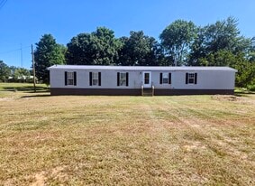 7275 Old Madisonville Rd in Hopkinsville, KY - Building Photo