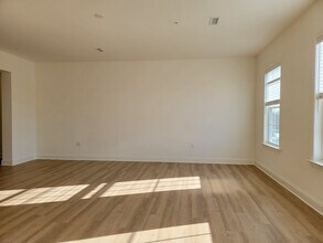 2459 Spring Water Cir in Lancaster, PA - Foto de edificio - Building Photo