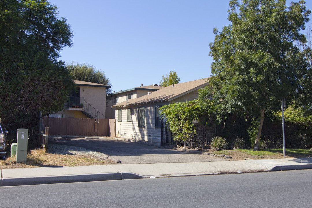 320 Avocado Ave in El Cajon, CA - Building Photo