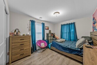 816 King Georges Rd in Woodbridge Township, NJ - Building Photo - Building Photo