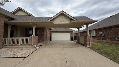 18028 Andalucia Dr in Edmond, OK - Building Photo - Building Photo