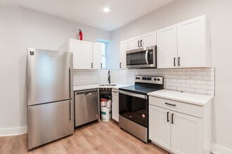 5111 Willows Ave in Philadelphia, PA - Building Photo - Building Photo