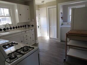 206 E Columbia St in Weatherford, TX - Building Photo - Building Photo