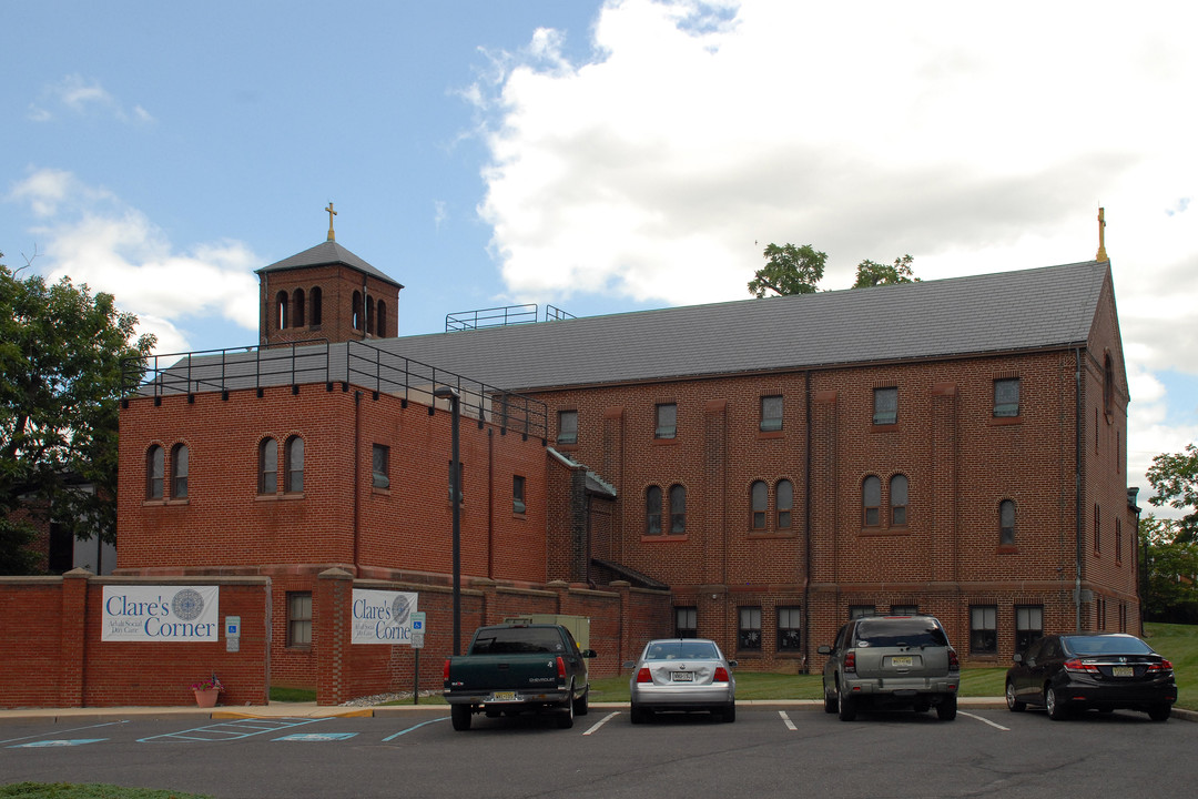 Clare Court in Bordentown, NJ - Building Photo