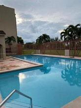 10255 NW 9th Street Cir, Unit 205-7 in Doral, FL - Building Photo - Building Photo