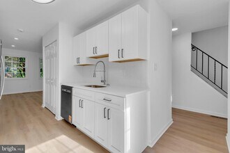 4 Summit Green Ct in Cockeysville, MD - Building Photo - Building Photo