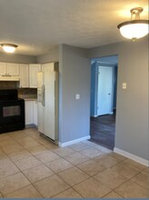 6132 Oakfield Dr E in Columbus, OH - Building Photo - Building Photo