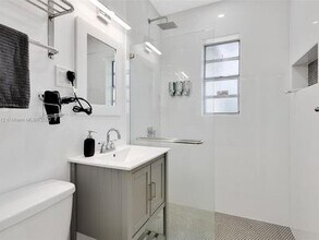 545 NW 116th Terrace in Miami, FL - Building Photo - Building Photo