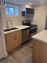 44 W 4th St in Hamilton, ON - Building Photo - Building Photo