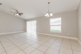 431 Britten Dr in Poinciana, FL - Building Photo - Building Photo