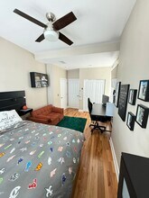 719 E McMillan St in Cincinnati, OH - Building Photo - Building Photo