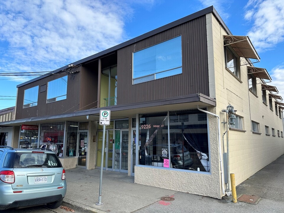 9232-9232 Main St in Chilliwack, BC - Building Photo