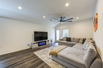 5303 Creekstone Rise Ln in Spring, TX - Foto de edificio - Building Photo